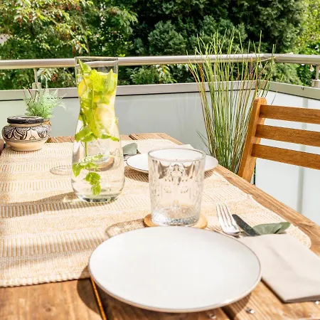 Apartman Zentrale & Gemuetliche Mit Sonnenbalkon