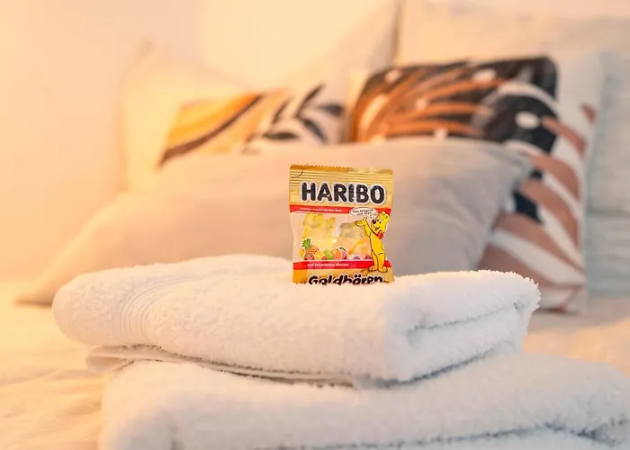 Zentrale & Gemuetliche Mit Sonnenbalkon 公寓