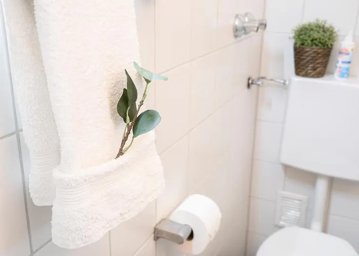 Zentrale & Gemuetliche Mit Sonnenbalkon * 埃森